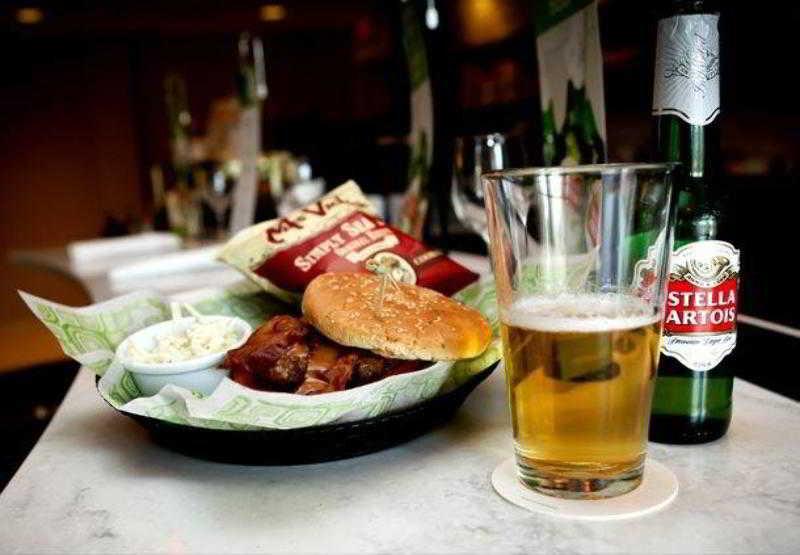 底特律布莱顿万怡酒店 布赖顿 餐厅 照片